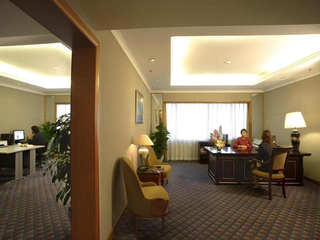 Capital Hotel Peking  Buitenkant foto